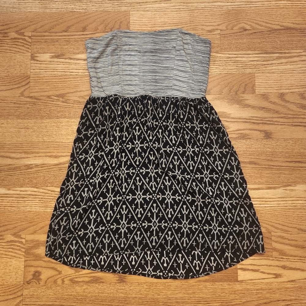 EUC Roxy Black and White Striped Strapless Dress, Size L